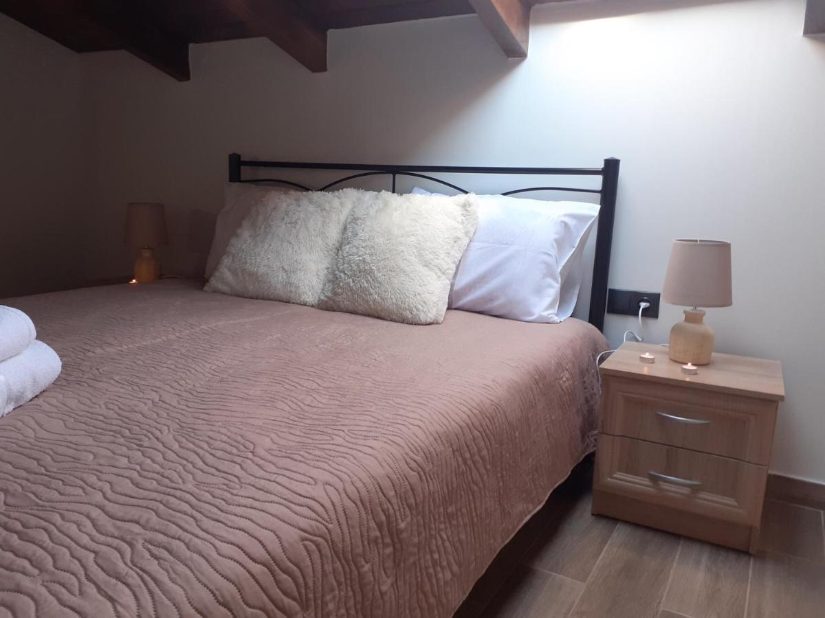 The View Attic Apartment Ioannina Luaran gambar