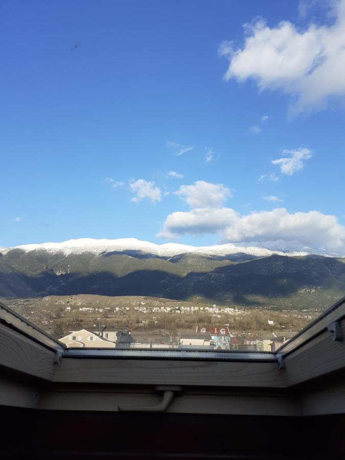 The View Attic Apartment Ioannina Luaran gambar