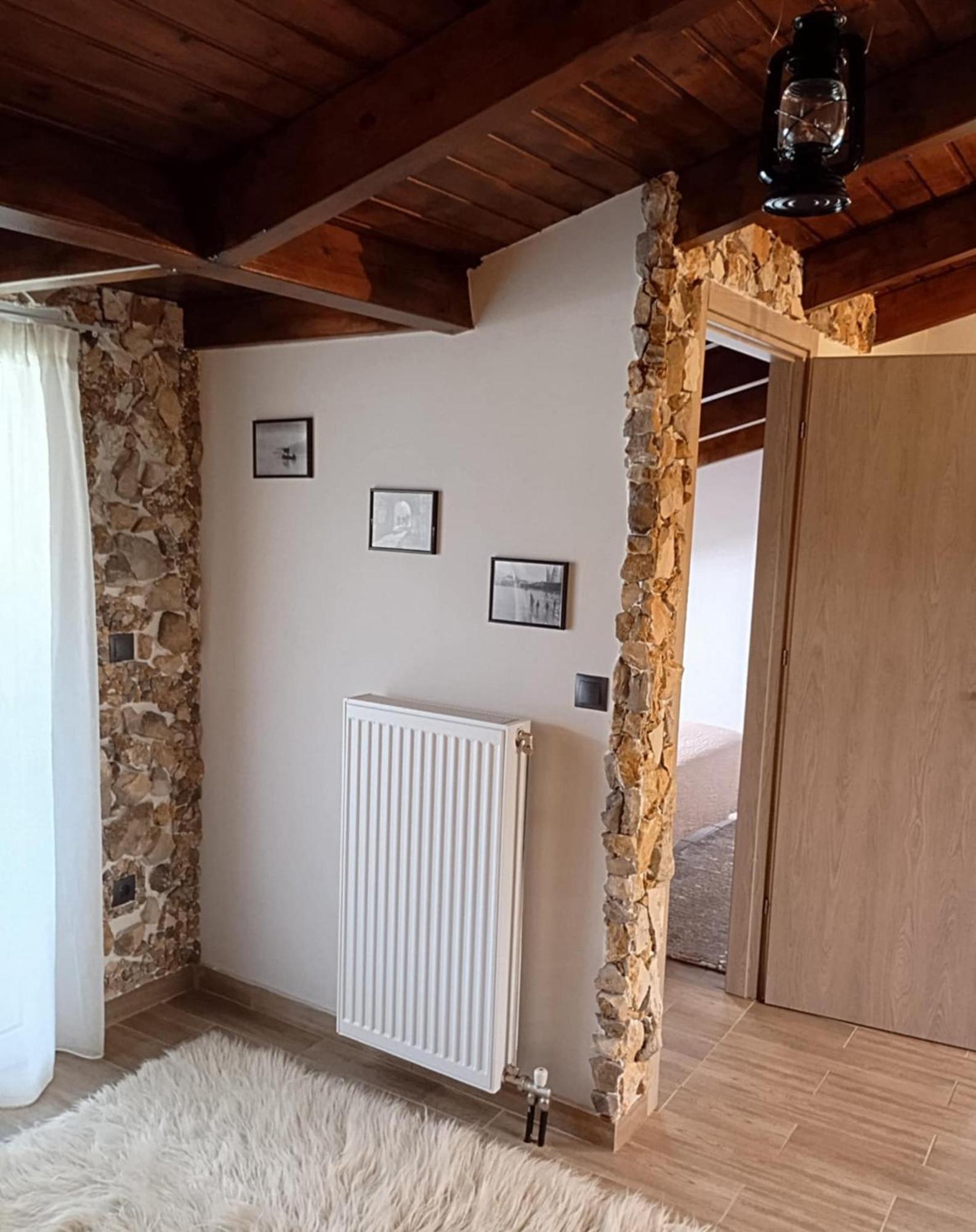 The View Attic Apartment Ioannina Luaran gambar