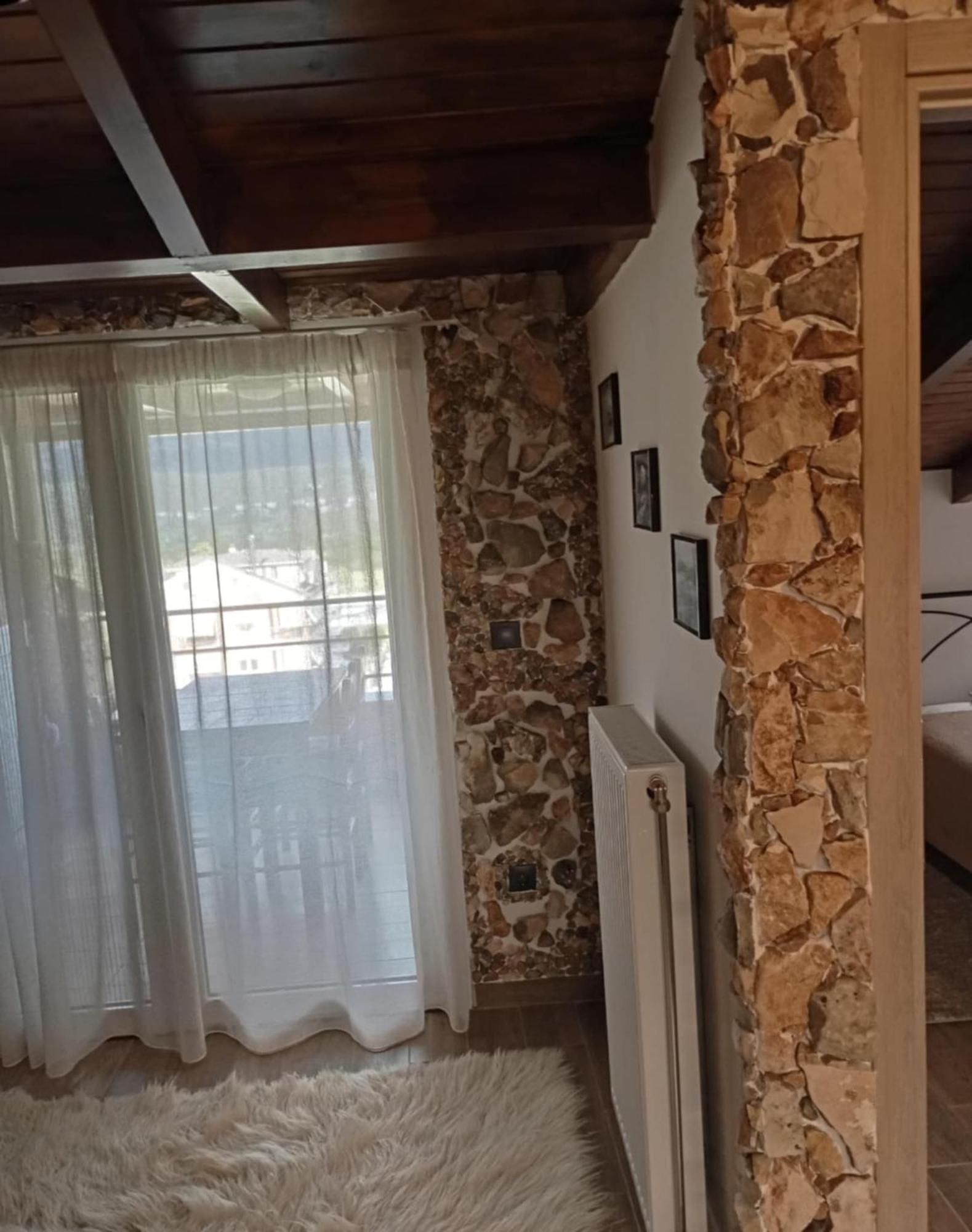The View Attic Apartment Ioannina Luaran gambar